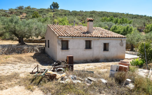 Finca ubicada en sitio tranquilo (235)