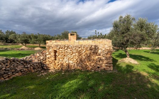 Beautiful flat piece of land (475)