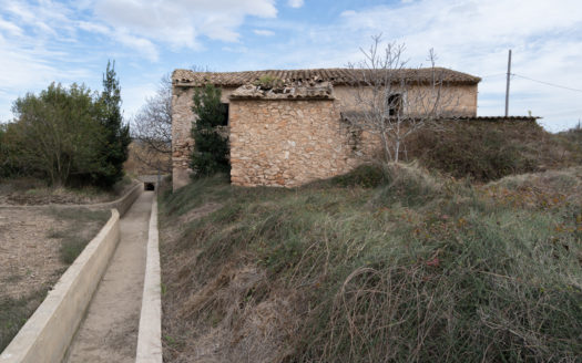 Farmhouse to restore near Tortosa (653)