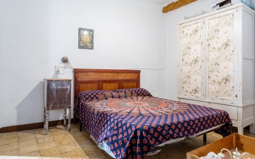 Townhouse ready to live in Horta de Sant Joan (928)