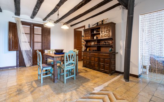 Townhouse ready to live in Horta de Sant Joan (928)