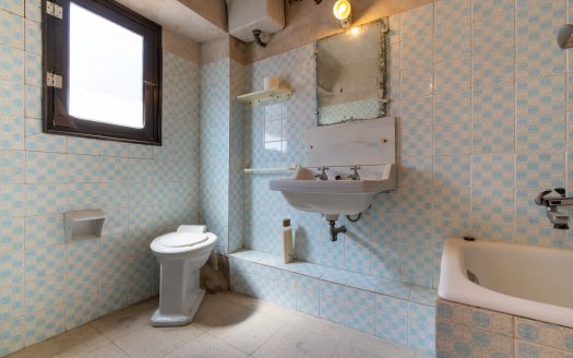 Townhouse ready to live in Horta de Sant Joan (928)