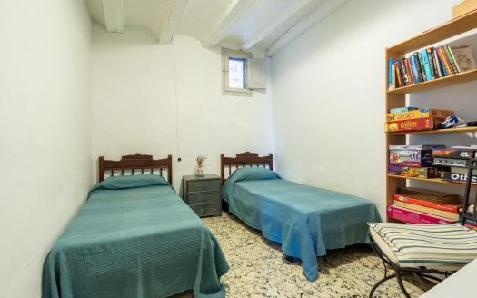 Townhouse ready to live in Horta de Sant Joan (928)