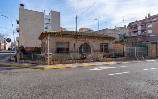 A one-storey townhouse (994)
