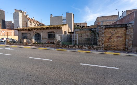 A one-storey townhouse (994)