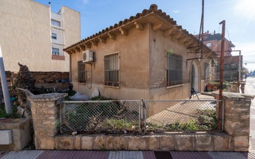 A one-storey townhouse (994)