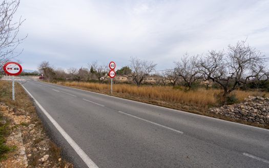 Land with possibility of water (13)