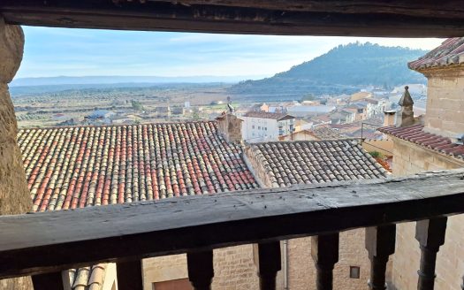 Majestic townhouse for sale in Calaceite (10)