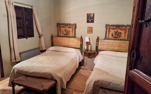 Majestic townhouse for sale in Calaceite (10)