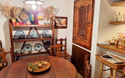 Majestic townhouse for sale in Calaceite (10)