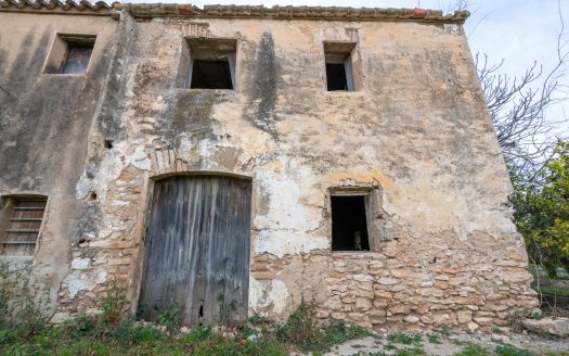 Semi-detached stone farmhouse (163)