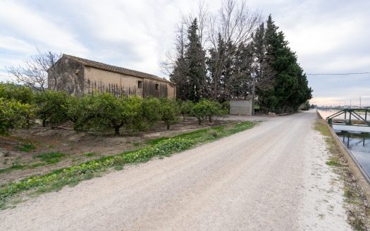 Semi-detached stone farmhouse (163)