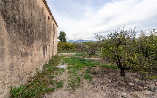 Semi-detached stone farmhouse (163)