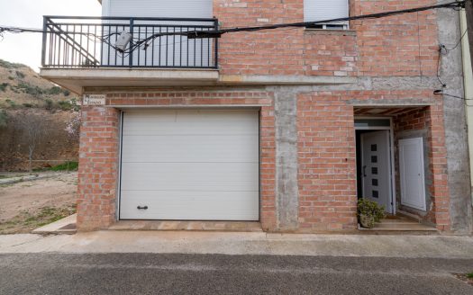 Convenient townhouse (178)