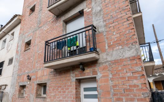 Convenient townhouse (178)
