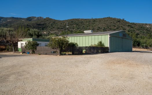 Heliport, hangar and a house (183)