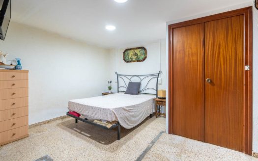 Large farmhouse near Tortosa (239)