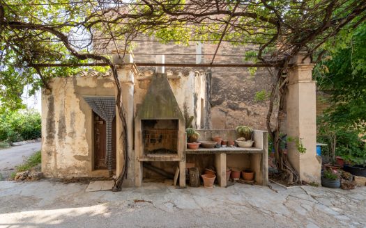 Large farmhouse near Tortosa (239)