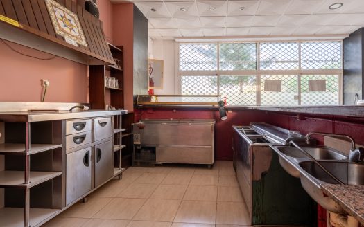 Local comercial en venda (263)