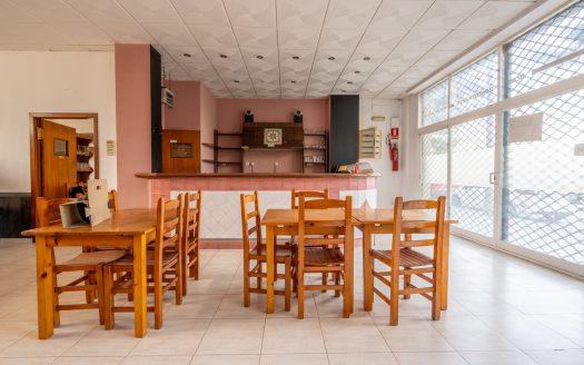 Local comercial en venda (263)