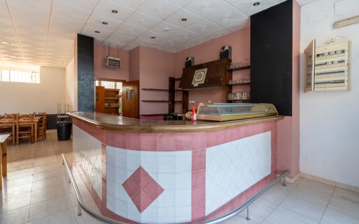 Local comercial en venda (263)