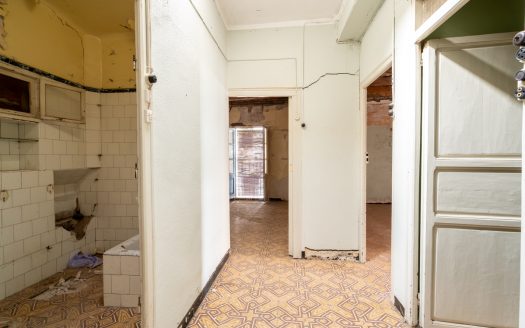 Complete renovation needed (286)