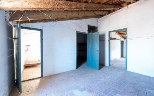 Complete renovation needed (286)