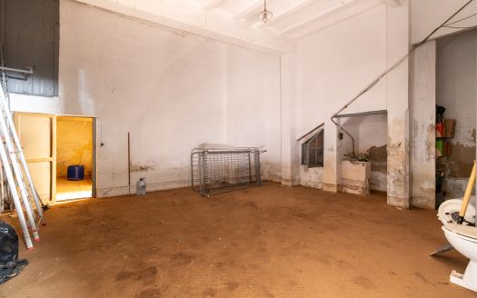 Complete renovation needed (286)