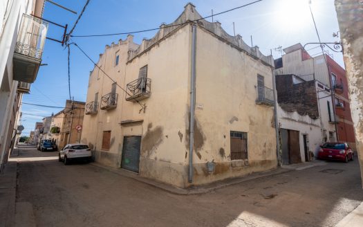 Complete renovation needed (286)