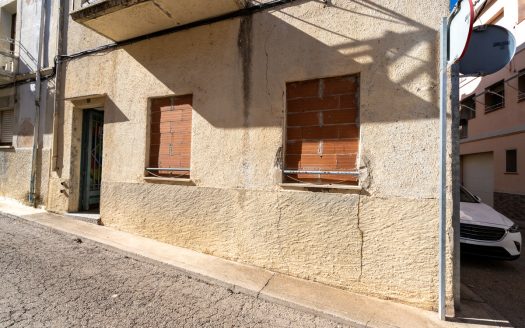 Complete renovation needed (286)