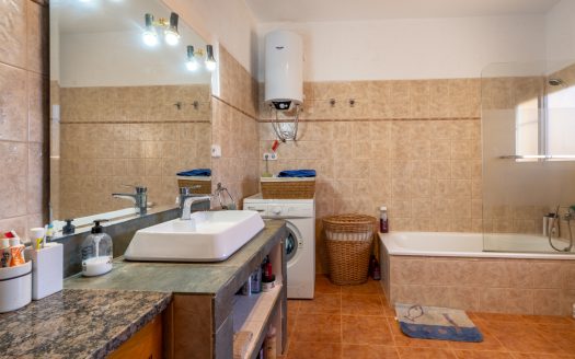 Spacious olive estate with two large homes (302)