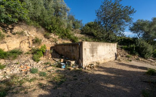 Finca amb vistes i aigua de pou (307)