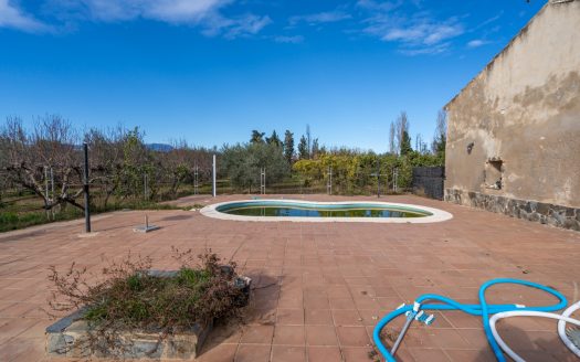 Farmhouse near the Ebro River (318)