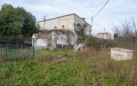 For those who want to be close to the river (321)