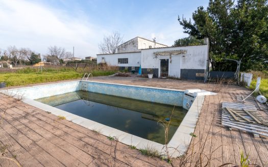 For those who want to be close to the river (321)