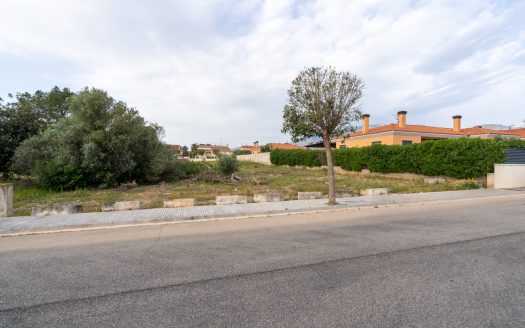 Finca urbana en una urbanització (346)