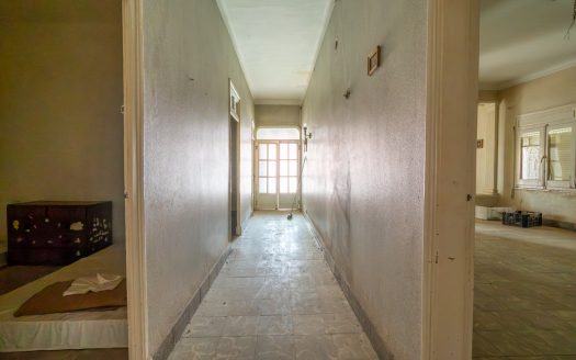 Prime location offering endless potential (376)