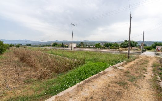 Large semi-detached farmhouse near Tortosa (378)