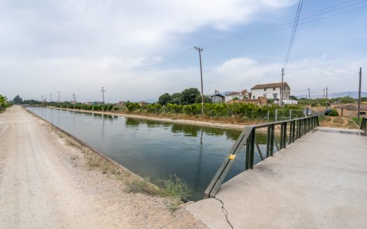 Large semi-detached farmhouse near Tortosa (378)