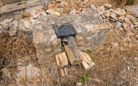 Finca with water supply near Els Reguers (379)
