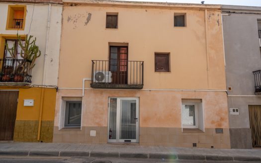 Two adjoining houses in La Galera (381)