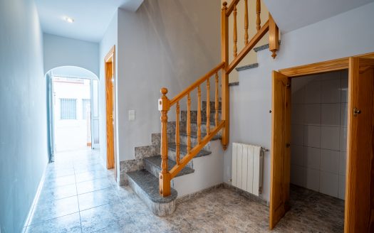 A spacious townhouse (382)