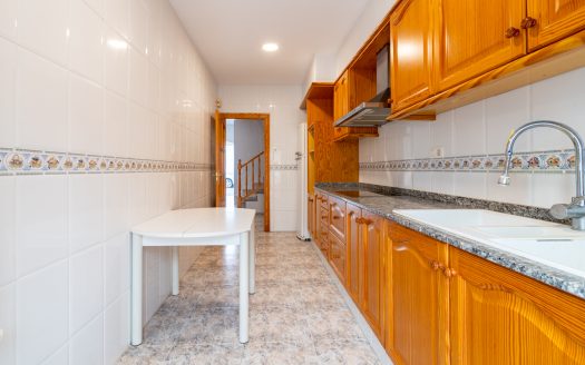 A spacious townhouse (382)