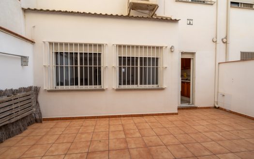 A spacious townhouse (382)