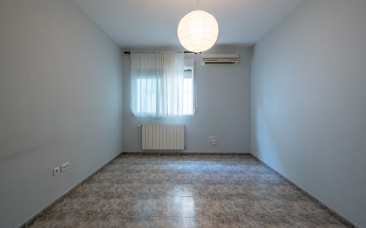 A spacious townhouse (382)