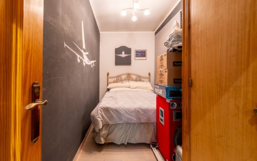 Villa to renovate (385)
