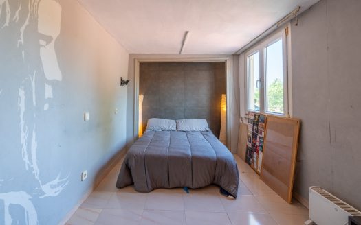 Villa to renovate (385)