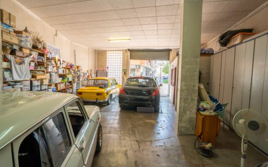 Spacious Warehouse in the Centre of Tortosa (386)