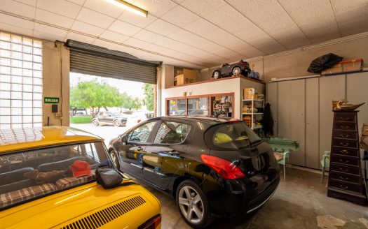 Spacious Warehouse in the Centre of Tortosa (386)